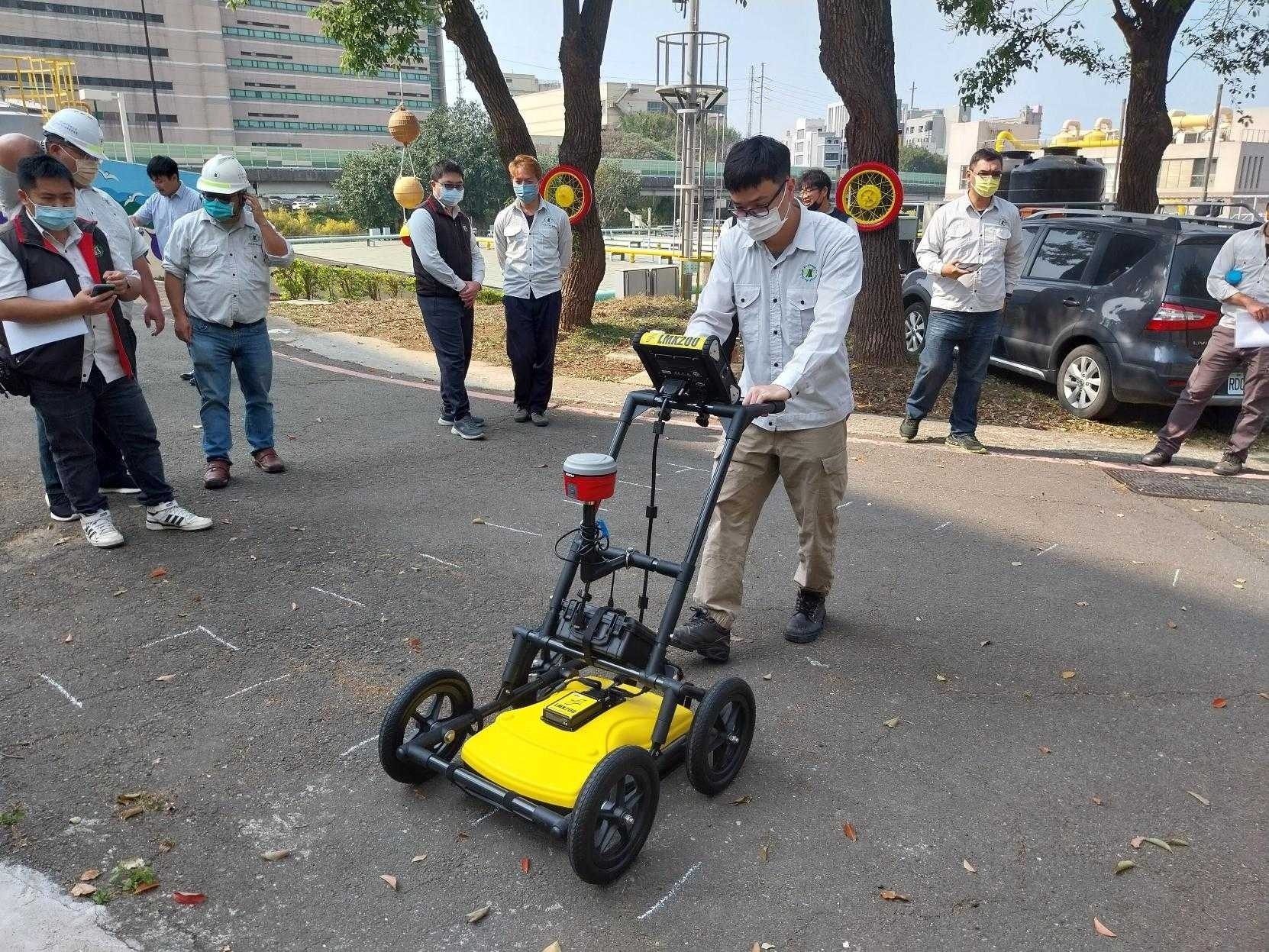 避免天坑孔洞：透地雷達揭示隱藏的地底隱患